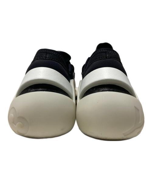 Y-3（ワイスリー）Y-3 (ワイスリー) IDOSO BOOST / ローカットスニーカー ホワイト×ブラック サイズ:US8の古着・服飾アイテム
