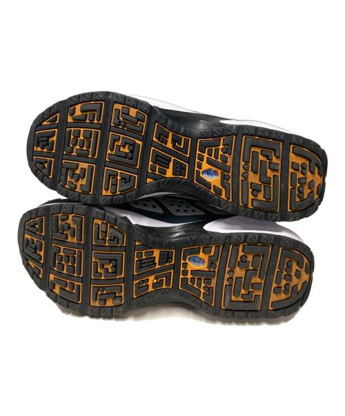 NIKE（ナイキ）NIKE (ナイキ) WMNS AIR MAX SNDR / ローカットスニーカー オレンジ サイズ:US10の古着・服飾アイテム