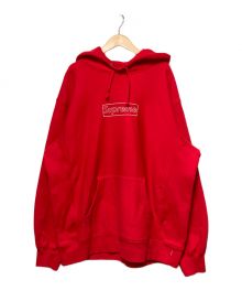 SUPREME×KAWS（シュプリーム×カウズ）の古着「21SS KAWS Chalk Logo Hooded Sweatshirt / カウズチョークロゴプルオーバーパーカー」｜レッド