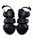CHANELシャネル）の古着「ココマーク ターンロック レザー サンダル」｜ブラック