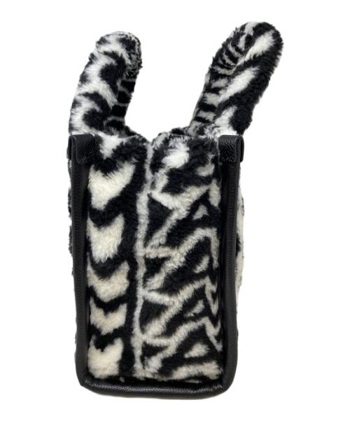 MARC JACOBS（マークジェイコブズ）MARC JACOBS (マークジェイコブス) トートバッグ ブラックの古着・服飾アイテム