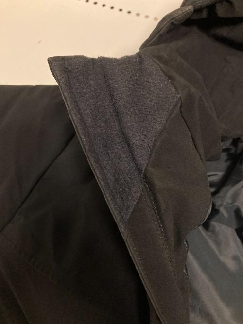 DECENT（デサント）DECENT (デサント) シームレスダウンジャケット ブラック サイズ:Lの古着・服飾アイテム