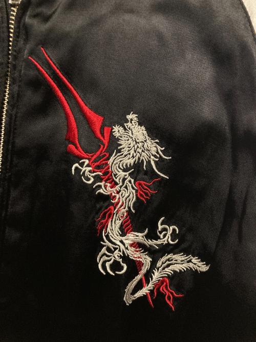 新世紀エヴァンゲリオン（シンセイキエヴァンゲリオン）新世紀エヴァンゲリオン (シンセイキエヴァンゲリオン) 錦 (ニシキ) リバーシブルスカジャン ブラック サイズ:M 未使用品の古着・服飾アイテム