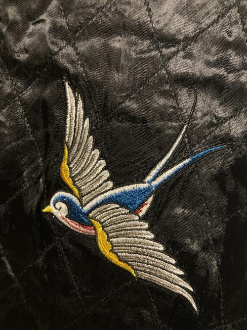 RUDE GALLERY（ルードギャラリー）RUDE GALLERY (ルードギャラリー) MARIA×SWALLOW SOUVENIR JACKET / リバーシブルスカジャン ブラック サイズ:4の古着・服飾アイテム