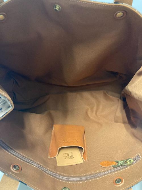 IL BISONTE（イル ビゾンテ）IL BISONTE (イル ビゾンテ) 茶モノグラム帆布トートバッグ ブラウンの古着・服飾アイテム