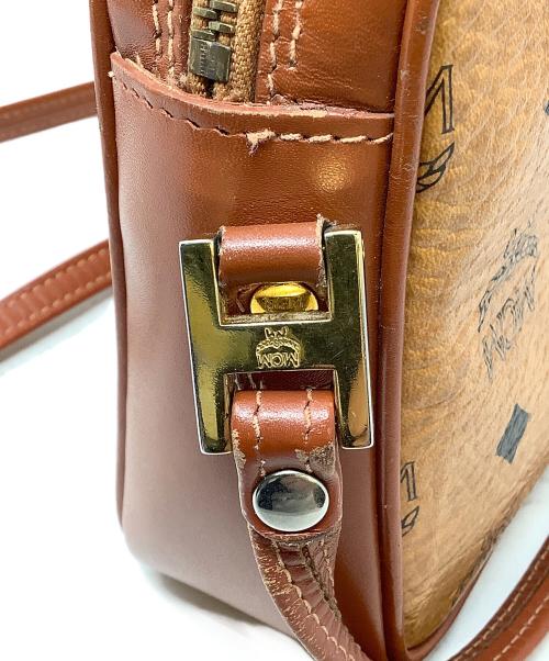MCM（エムシーエム）MCM (エムシーエム) クロスボディバッグ ブラウンの古着・服飾アイテム