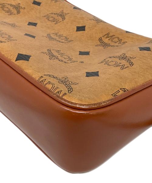 MCM（エムシーエム）MCM (エムシーエム) クロスボディバッグ ブラウンの古着・服飾アイテム