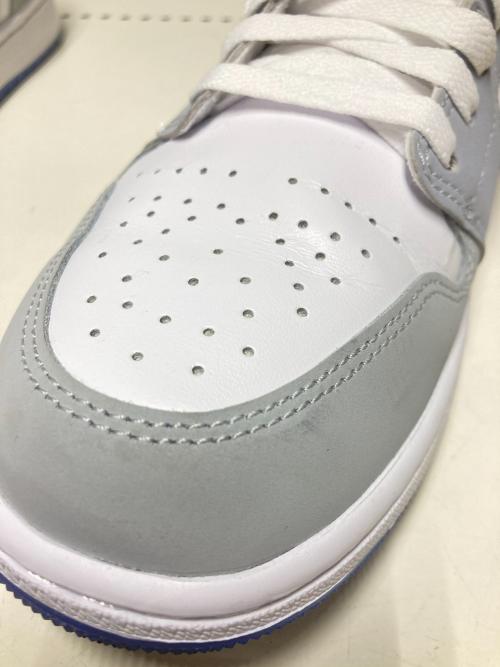 NIKE（ナイキ）NIKE (ナイキ) WMNS AIR JORDAN 1 LOW / ローカットスニーカー グレー サイズ:US10.5の古着・服飾アイテム