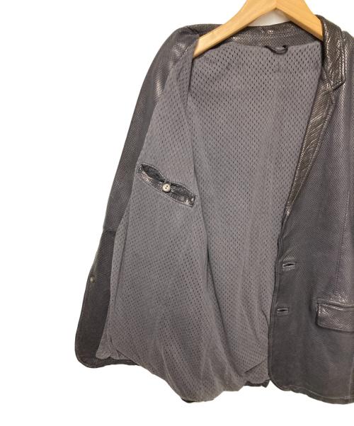 GIORGIO BRATO（ジョルジョブラッド）GIORGIO BRATO (ジョルジョブラッド) パンチングレザー2Bテーラードジャケット ブラック サイズ:44の古着・服飾アイテム