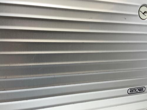 RIMOWA（リモワ）RIMOWA (リモワ) Lufthansa (ルフトハンザ) アタッシュケース シルバーの古着・服飾アイテム