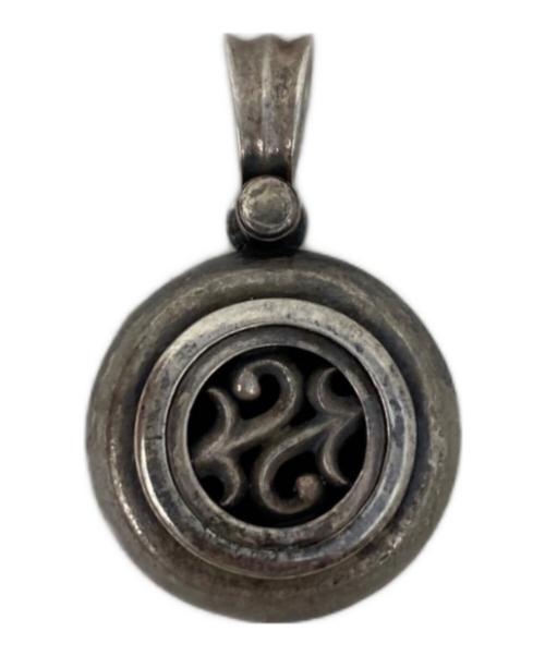 aqua fortis（アクアフォルティス）AQUA FORTIS (アクアフォルティス) ペンダントトップ シルバー×ブラックの古着・服飾アイテム