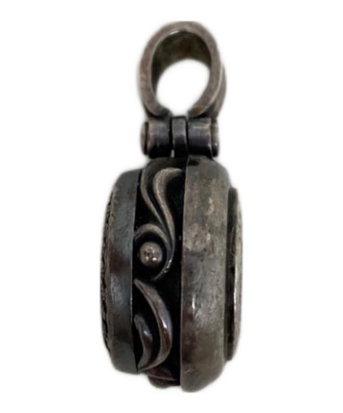 aqua fortis（アクアフォルティス）AQUA FORTIS (アクアフォルティス) ペンダントトップ シルバー×ブラックの古着・服飾アイテム