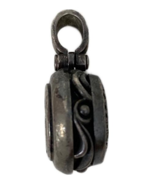 aqua fortis（アクアフォルティス）AQUA FORTIS (アクアフォルティス) ペンダントトップ シルバー×ブラックの古着・服飾アイテム