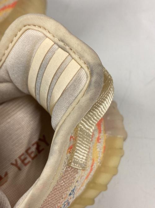 adidas（アディダス）adidas (アディダス) YEEZY BOOST 350 V2 / ローカットスニーカー ベージュ サイズ:US9の古着・服飾アイテム