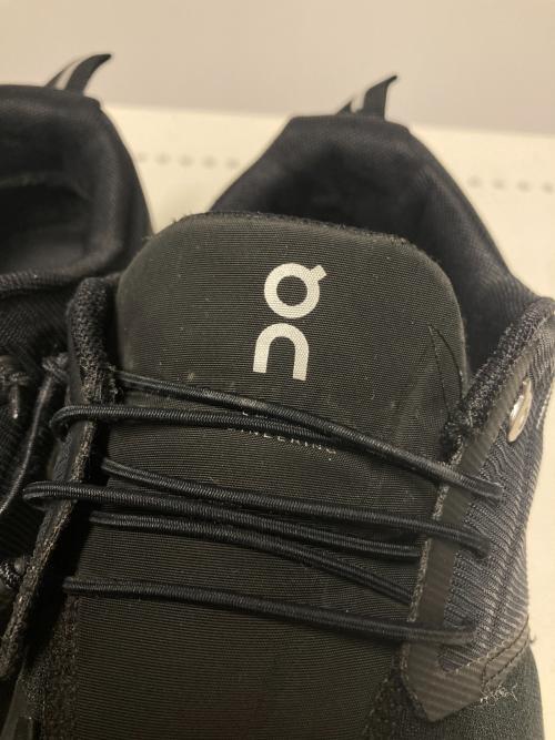 on（オン）on (オン) Cloud 5 Waterproof / ローカットスニーカー ブラック サイズ:US8.5Mの古着・服飾アイテム