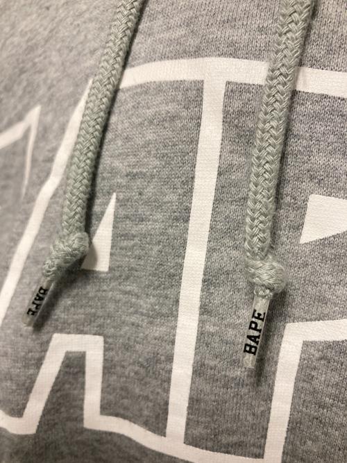 A BATHING APE（アベイシングエイプ）A BATHING APE (ア ベイシング エイプ) プルオーバーパーカー グレー サイズ:Lの古着・服飾アイテム