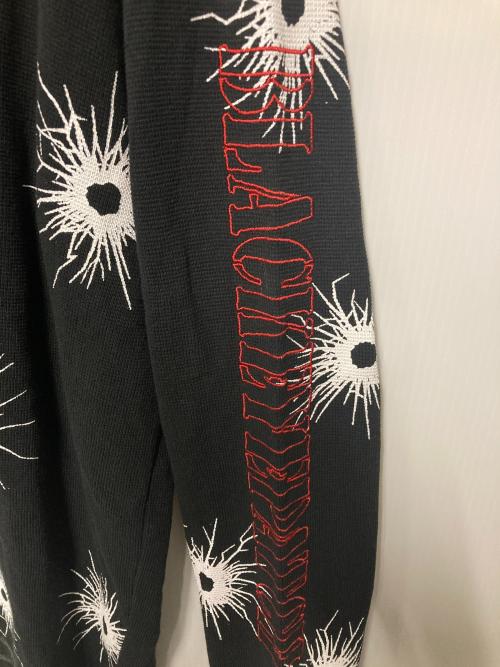 BlackEyePatch（ブラックアイパッチ）BlackEyePatch (ブラックアイパッチ) 25SS GUNSHOT STENCIL HENLEY NECK L/S THERMAL / ヘンリーネックサーマルカットソー ブラック サイズ:XLの古着・服飾アイテム