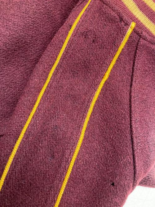 FELCO（フェルコ）FELCO (フェルコ) スタジャン ボルドー×イエロー サイズ:42の古着・服飾アイテム