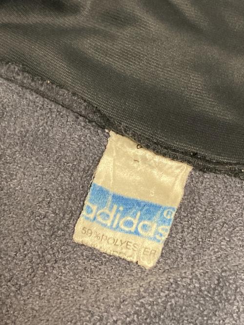 adidas（アディダス）adidas (アディダス) 70sトラックジャケット ブラック×レッド サイズ:-の古着・服飾アイテム