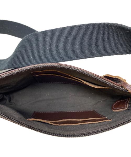 IL BISONTE（イル ビゾンテ）IL BISONTE (イル ビゾンテ) レザーボディバッグ ブラウンの古着・服飾アイテム