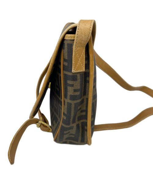 FENDI（フェンディ）FENDI (フェンディ) ショルダーバッグ カーキの古着・服飾アイテム