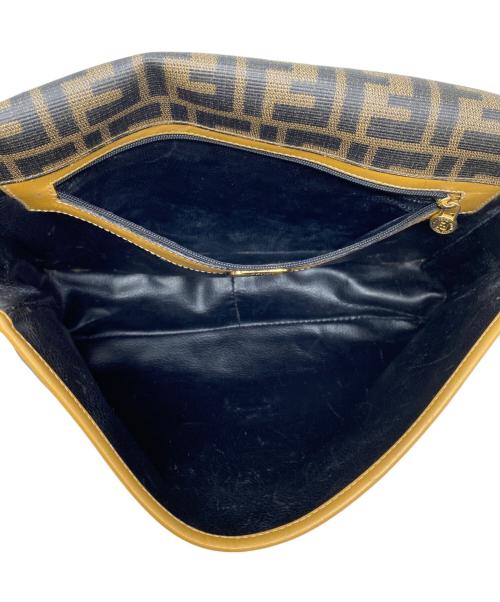 FENDI（フェンディ）FENDI (フェンディ) ショルダーバッグ カーキの古着・服飾アイテム