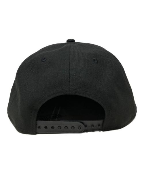 New Era（ニューエラ）New Era (ニューエラ) 読売ジャイアンツ (ヨミウリジャイアンツ) 鬼滅の刃 (キメツノヤイバ) コラボベースボールキャップ / 嘴平伊之助Ver. ブラック サイズ:ML 未使用品の古着・服飾アイテム