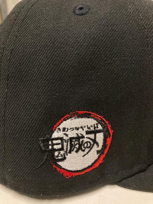 New Era（ニューエラ）New Era (ニューエラ) 読売ジャイアンツ (ヨミウリジャイアンツ) 鬼滅の刃 (キメツノヤイバ) コラボベースボールキャップ / 嘴平伊之助Ver. ブラック サイズ:ML 未使用品の古着・服飾アイテム