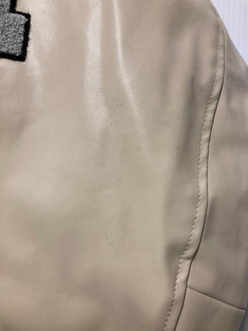 X-LARGE（エクストララージ）X-LARGE (エクストララージ) 22FW OG LOGO VARSITY JACKET / スタジャン ブラック×ベージュ サイズ:XLの古着・服飾アイテム