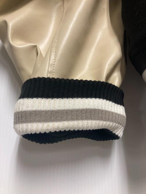 X-LARGE（エクストララージ）X-LARGE (エクストララージ) 22FW OG LOGO VARSITY JACKET / スタジャン ブラック×ベージュ サイズ:XLの古着・服飾アイテム