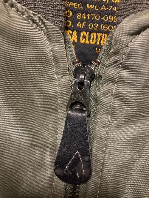 AVIREX（アヴィレックス）AVIREX (アヴィレックス) 70s L-2Bジャケット カーキ サイズ:Mの古着・服飾アイテム