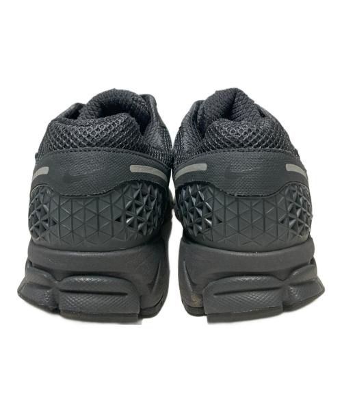 NIKE（ナイキ）NIKE (ナイキ) VOMERO 5 / ローカットスニーカー グレー サイズ:US10の古着・服飾アイテム