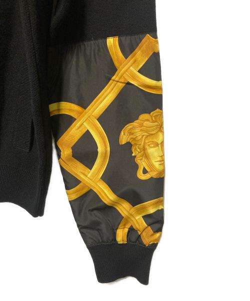 VERSACE（ヴェルサーチェ）VERSACE (ヴェルサーチェ) ジップアップニットジャケット ブラック サイズ:50 未使用品の古着・服飾アイテム