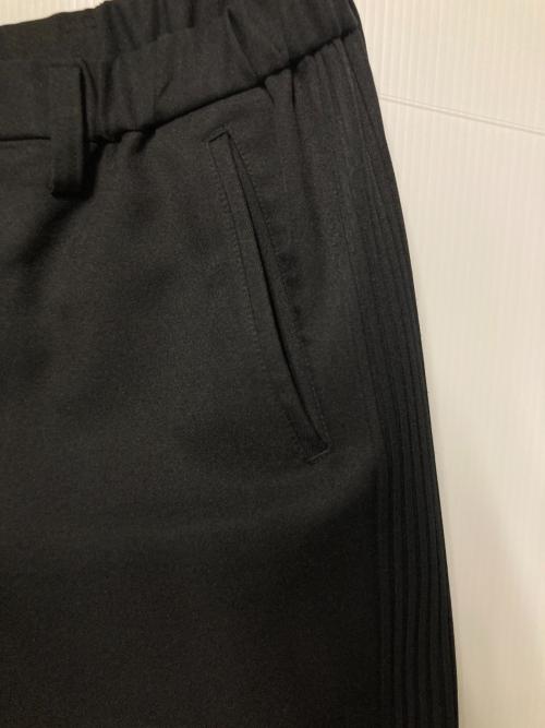 ISSEY MIYAKE MEN（イッセイミヤケメン）ISSEY MIYAKE MEN (イッセイミヤケメン) サイドプリーツパンツ ブラック サイズ:3の古着・服飾アイテム