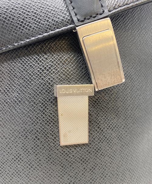 LOUIS VUITTON（ルイ ヴィトン）LOUIS VUITTON (ルイ ヴィトン) ヤランガ ショルダーバッグ ブラックの古着・服飾アイテム