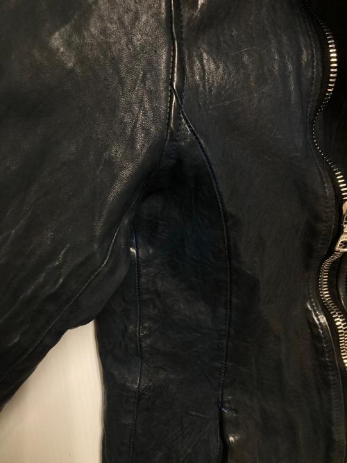 ISAMU KATAYAMA BACKLASH（イサムカタヤマ・バックラッシュ）ISAMU KATAYAMA BACKLASH (イサムカタヤマ・バックラッシュ) ジャパンホース製品染めフードパーカー ネイビー サイズ:Mの古着・服飾アイテム