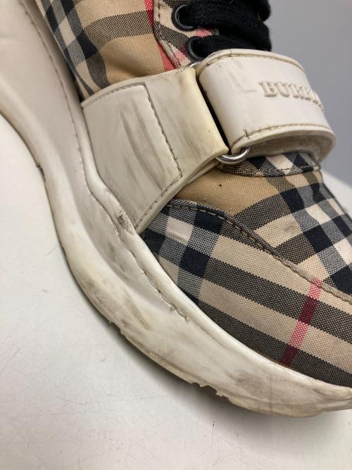 BURBERRY（バーバリー）BURBERRY (バーバリー) ベルクロノバチェックハイカットスニーカー ベージュ サイズ:42の古着・服飾アイテム