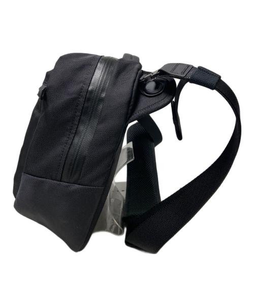 BLACK EMBER（ブラックエンバー）BLACK EMBER (ブラックエンバー) GRIP SLING / ナイロンショルダーバッグ ブラック サイズ:9Lの古着・服飾アイテム
