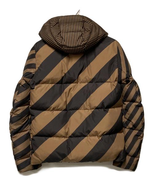 FENDI（フェンディ）FENDI (フェンディ) ズッカ柄リバーシブルダウンジャケット ブラウン×ブラック サイズ:44の古着・服飾アイテム