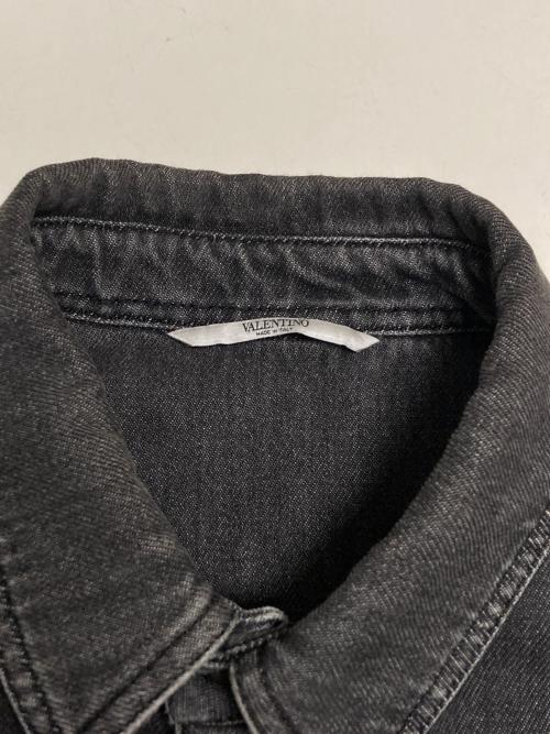 VALENTINO（ヴァレンティノ）VALENTINO (ヴァレンティノ) Vロゴシグネチャーデニムシャツ グレー サイズ:48の古着・服飾アイテム