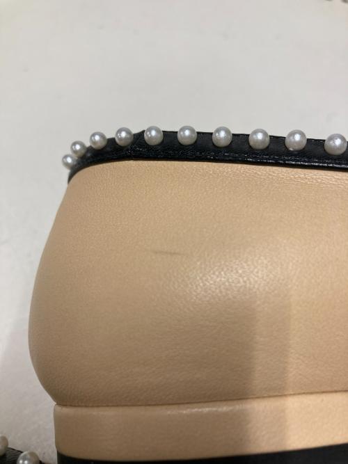 CHANEL（シャネル）CHANEL (シャネル) パールフラットシューズ ベージュ×ブラック サイズ:35Cの古着・服飾アイテム