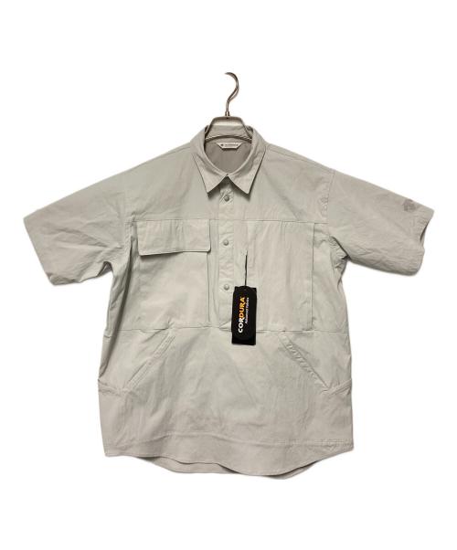DESCENTE ALLTERRAIN（デザイント オルテライン）DESCENTE ALLTERRAIN (デザイント オルテライン) ALLTERRAIN81 OVER H/S SHIRT グレー サイズ:S 未使用品の古着・服飾アイテム