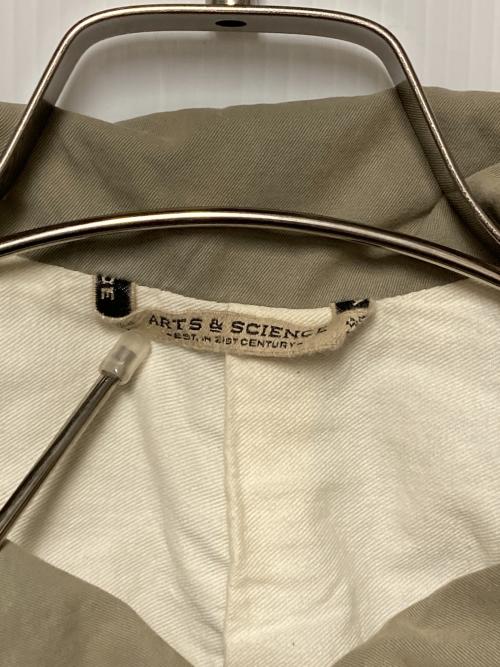 ARTS&SCIENCE（アーツアンドサイエンス）ARTS&SCIENCE (アーツアンドサイエンス) 13AW パッカリングステンカラーコート カーキ サイズ:1の古着・服飾アイテム