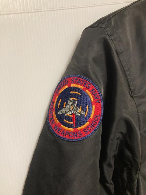 AVIREX（アヴィレックス）AVIREX (アヴィレックス) MA-1ジャケット ブラック サイズ:Lの古着・服飾アイテム