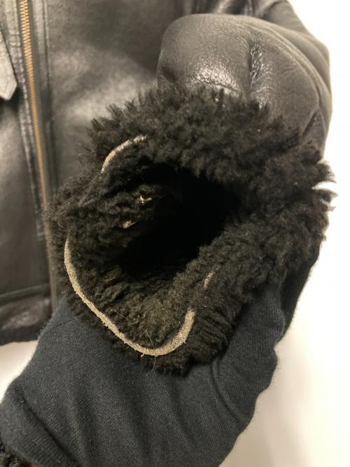 AVIREX（アヴィレックス）AVIREX (アヴィレックス) B-3ムートンジャケット ブラック サイズ:40の古着・服飾アイテム