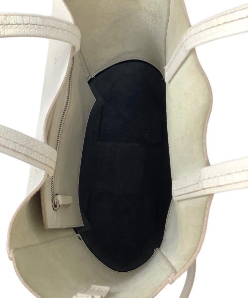 CELINE（セリーヌ）CELINE (セリーヌ) バーティカルカバ スモール アイボリー×ブラックの古着・服飾アイテム