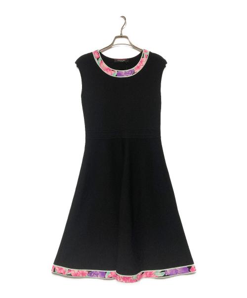 LEONARD（レオナール）LEONARD (レオナール) ノースリーブワンピース ブラック×ピンク サイズ:40 未使用品の古着・服飾アイテム