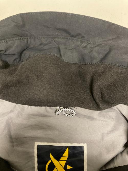 HELLY HANSEN（ヘリーハンセン）HELLY HANSEN (ヘリーハンセン) オーシャンフレイジャケット ブラック×イエロー サイズ:Mの古着・服飾アイテム