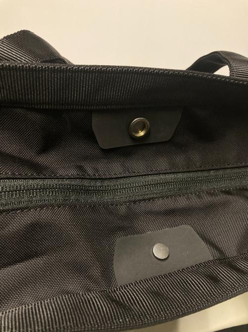 MONOLITH（モノリス）MONOLITH (モノリス) TOTE STANDARD S / ナイロントートバッグ ブラックの古着・服飾アイテム