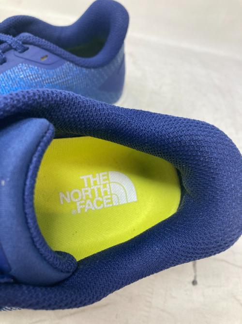 THE NORTH FACE（ザ ノース フェイス）THE NORTH FACE (ザ ノース フェイス) ランニングシューズ ブルー サイズ:US7の古着・服飾アイテム